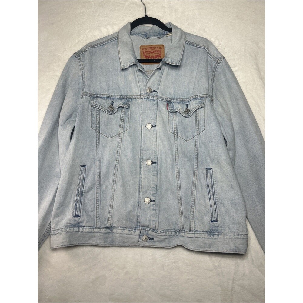 Levis Jean Jacket Men’s Large Light Blue Denim Trucker Button Front Pockets